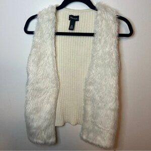 SEDUCTIONS size S white faux fur front vest